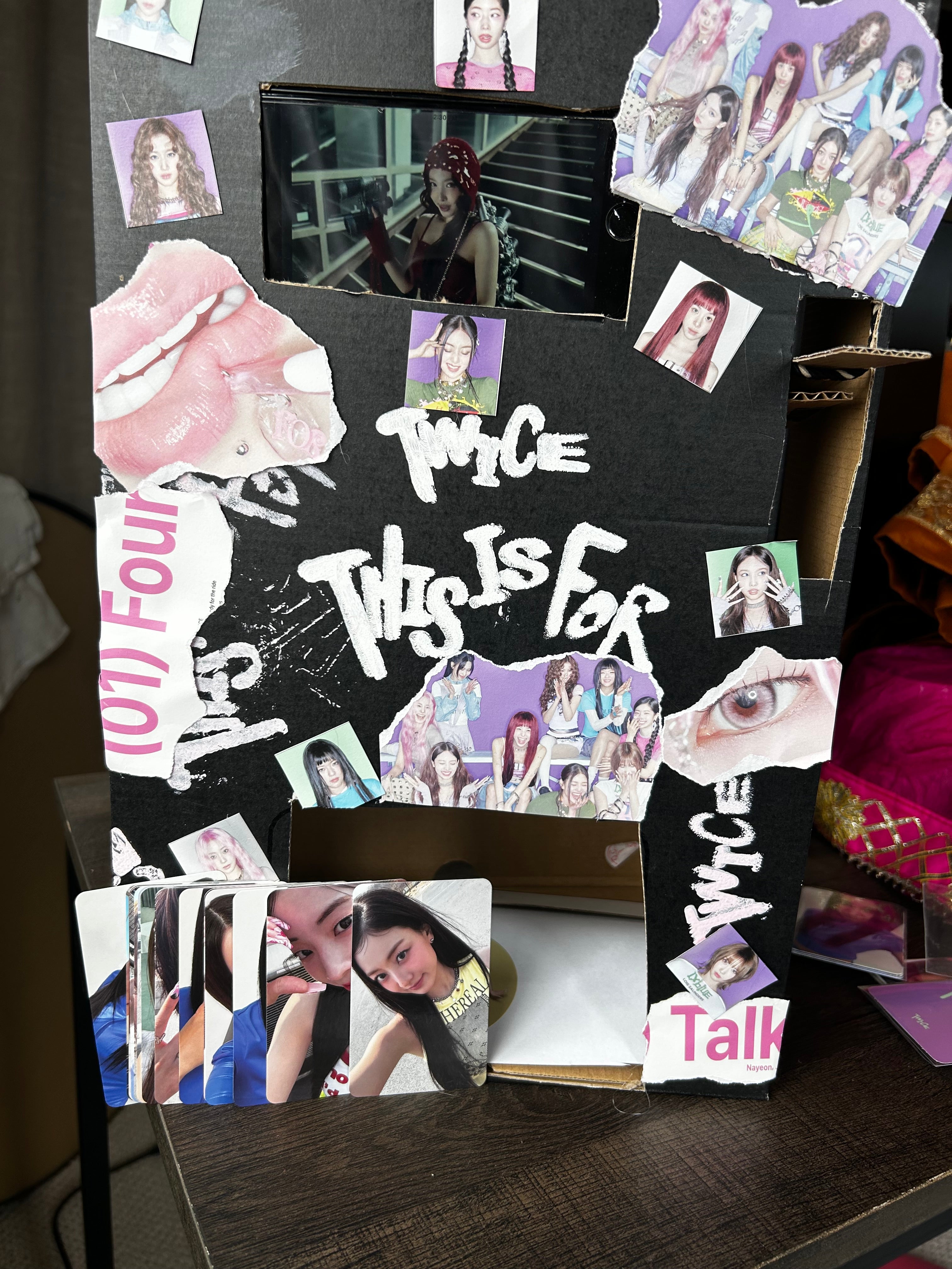 this is: lucky draw machine (TWICE THIS IS FOR)